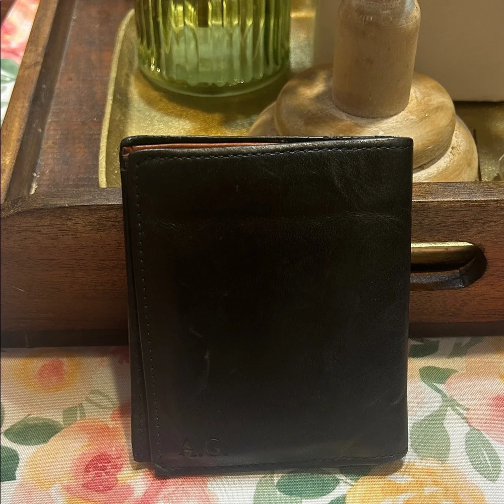 Vilez Black Leather Bifold Wallet